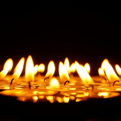 Wick-a-Roo Candles Paraffin Wax Candles Tea Light, 3 hr Burn time, No Residue Diwali Decoration,Smokeless, (100 PC Unscented) Wick-a-Roo Candles Paraffin Wax Candles Tea Light, 3 hr Burn time, No Residue Diwali Decoration,Smokeless, (100 PC Unscented)